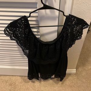 Like new beautiful black lace torrid top!